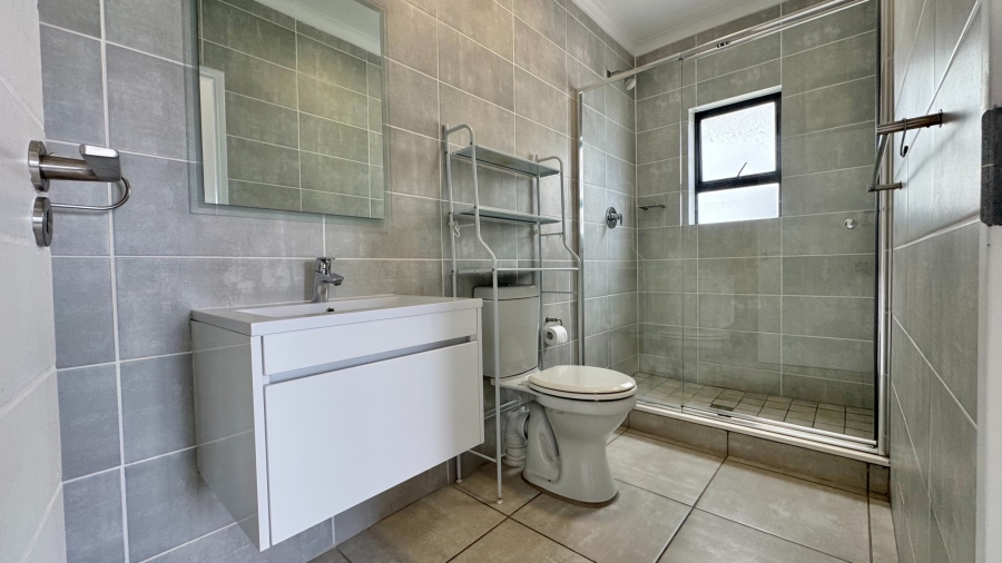 1 Bedroom Property for Sale in Paardevlei Western Cape